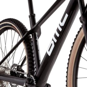 BMC TWOSTROKE 01 FIVE – 29&Prime; VTT en Carbone – 2023 – carbone / blanc