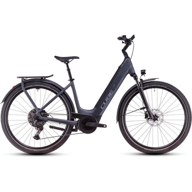 CUBE VTC Électrique Easy Entry – TOURING HYBRID Pro 625 – 2025 – metallicgrey / chrome