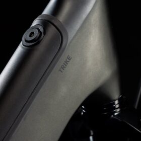 CUBE Vélo Cargo Électrique – TRIKE CARGO HYBRID 1500 – 2025 – grey / reflex