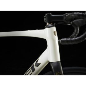 Trek Vélo Route – DOMANE AL 4 Gen 4 – 2025 – Era White