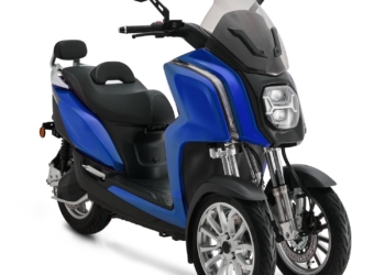 Rider 3R scooter électrique à trois roues est un équivalent 50 cm3.