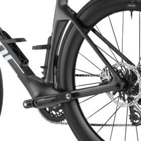 BMC Vélo Route Carbone – TEAMMACHINE R 01 ONE – 2024 – carbon black / cool white