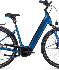 Cube Supreme Sport Hybrid EXC 625 bleu et noir